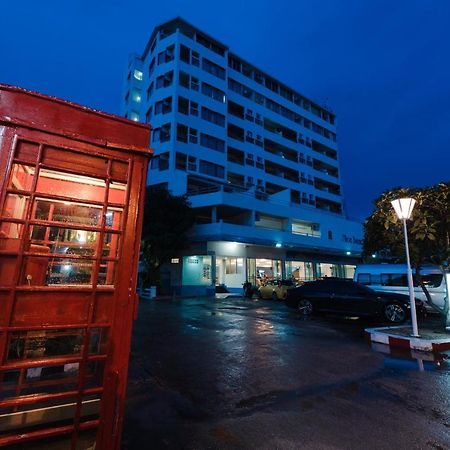 Nice Beach Hotel Rayong Dış mekan fotoğraf