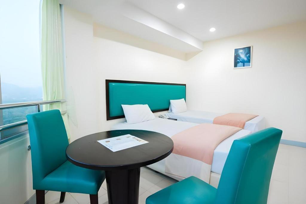 Nice Beach Hotel Rayong Dış mekan fotoğraf